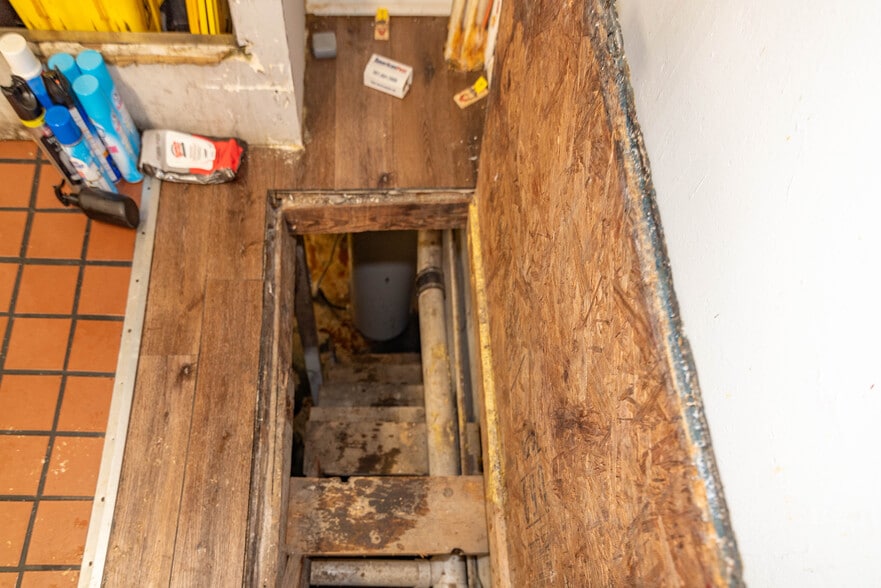 More Photos Of 1538 Light St, Baltimore Storefront Retail Residential For Sale