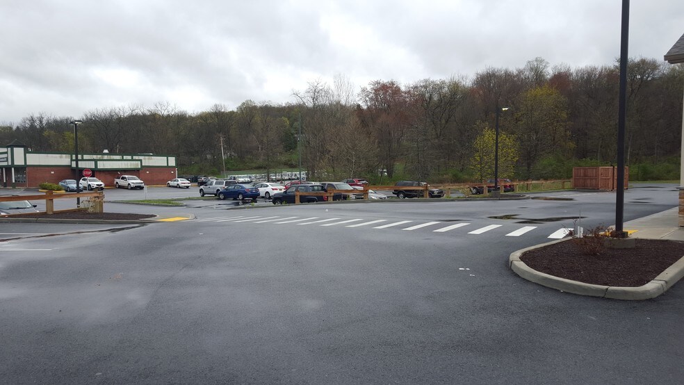 More Photos Of 1600 Route 82, Hopewell Junction Storefront For Lease