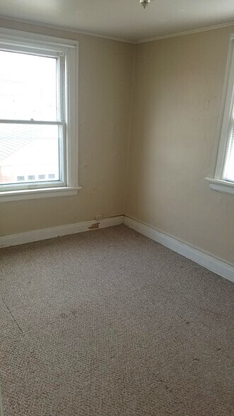 More Photos Of 104 Arden St, Waterloo Apartments For Sale