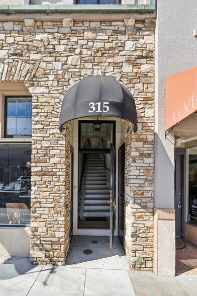 More Photos Of 311-315 Primrose Rd, Burlingame Storefront Retail Residential For Sale