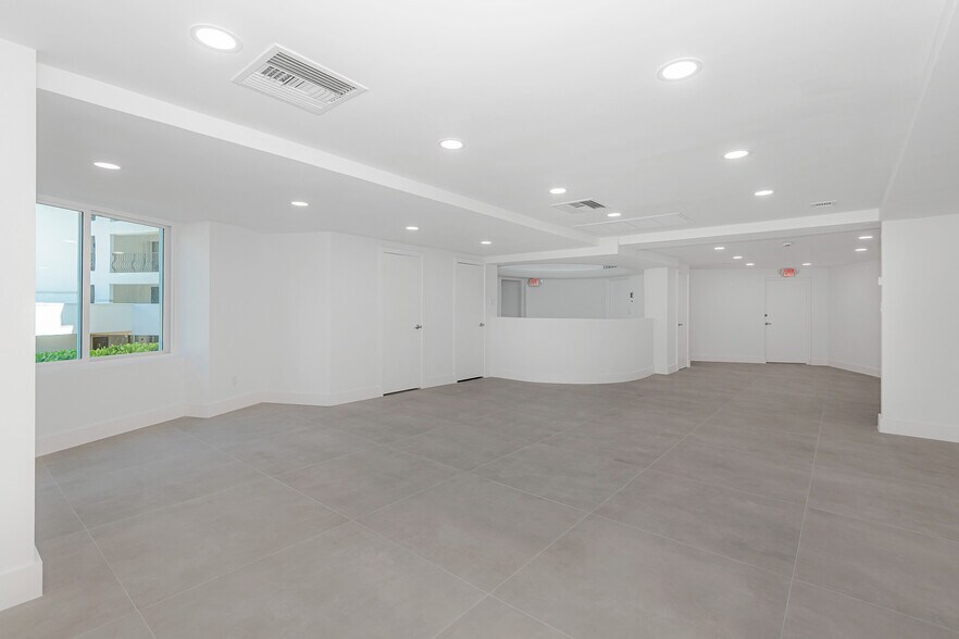 More Photos Of 5401 Collins Ave, Miami Beach Apartments For Sale