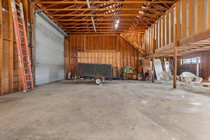 More Photos Of 19478 Village Dr, Sonora Flex For Sale