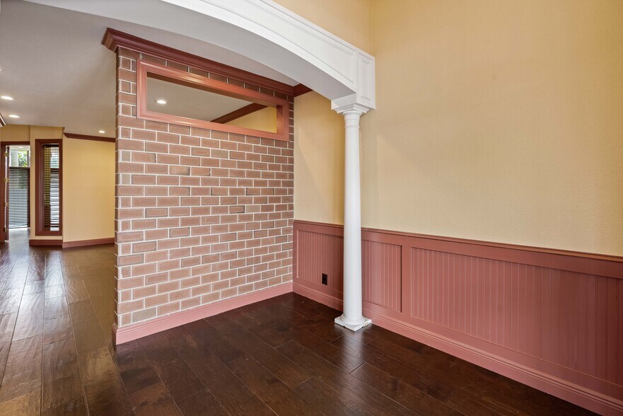 More Photos Of 658 W Indiantown Rd, Jupiter Medical For Sale