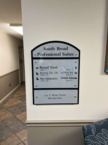 More Photos Of 170 S Broad St, Brevard Office For Lease