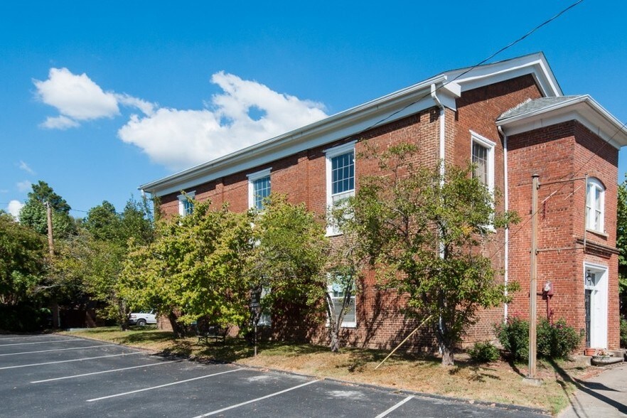 More Photos Of 414 Wharf St, Loudon Office For Sale