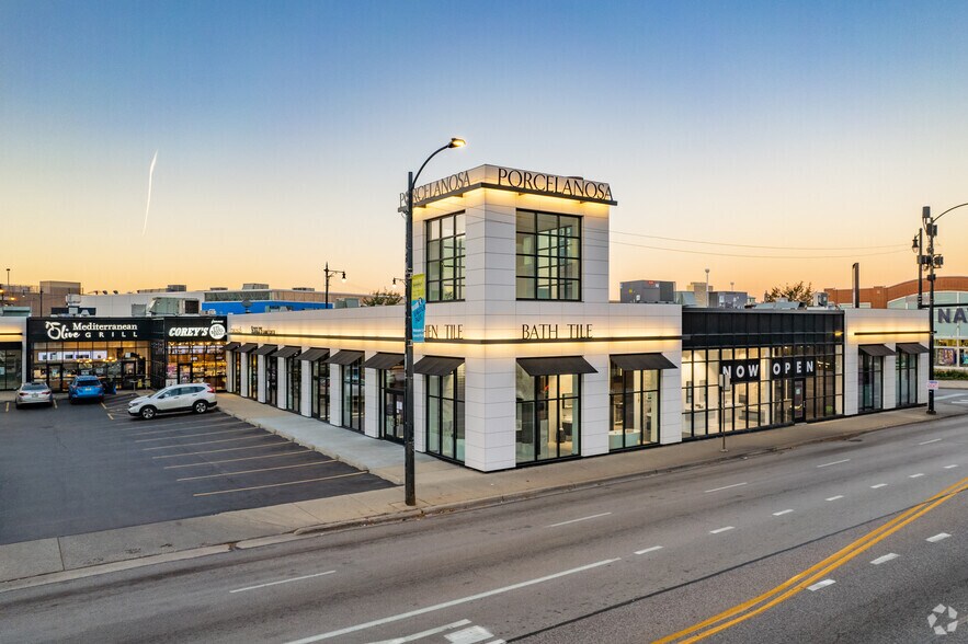 More Photos Of 1001 W North Ave, Chicago Storefront For Lease