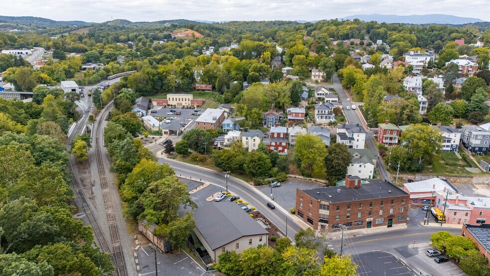 More Photos Of 50 Middlebrook Ave, Staunton Storefront For Sale