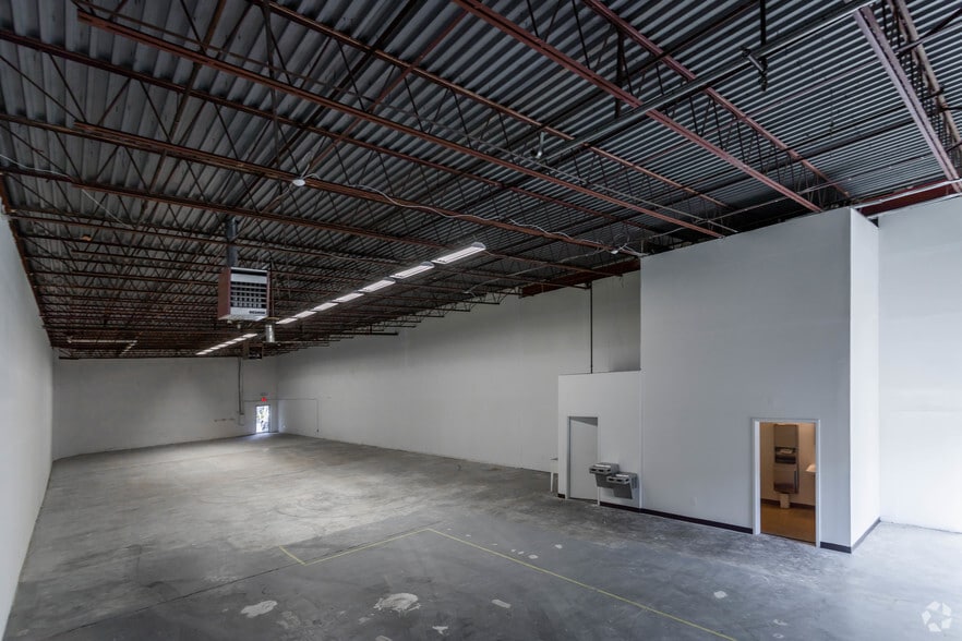 More Photos Of 7401-7403 Lockport Pl, Lorton Unknown For Lease