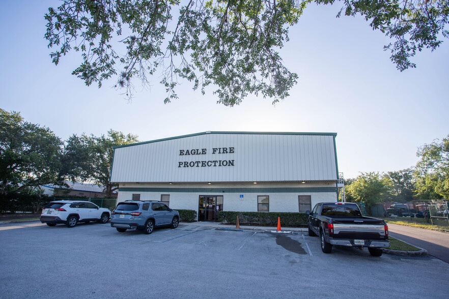 More Photos Of 1205 Crown Park Cir, Winter Garden Warehouse For Sale