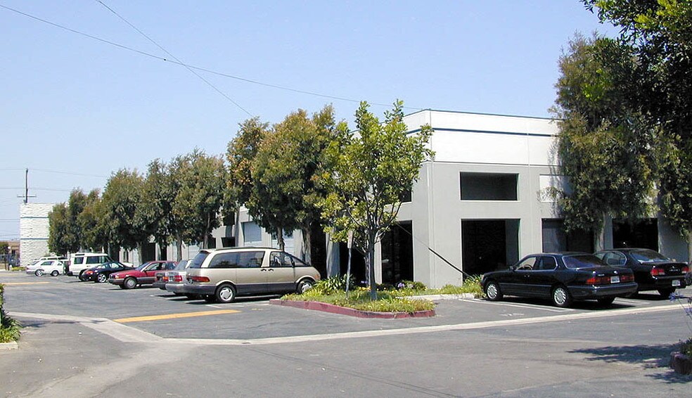More Photos Of 17800 S Main St, Gardena Manufacturing For Lease