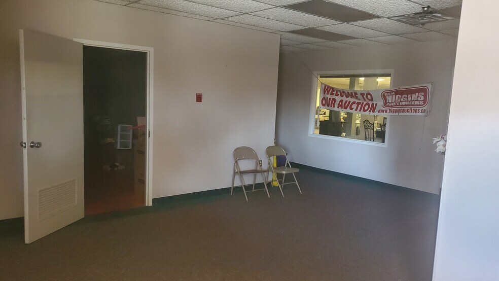 More Photos Of 1299 Campbell Rd, Marion Office For Sale