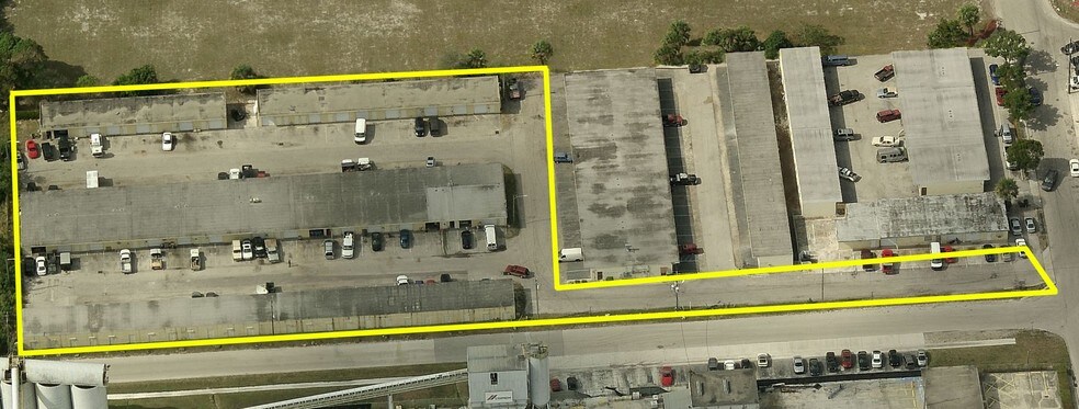 More Photos Of 1819 7th Ave N, Lake Worth Warehouse For Lease