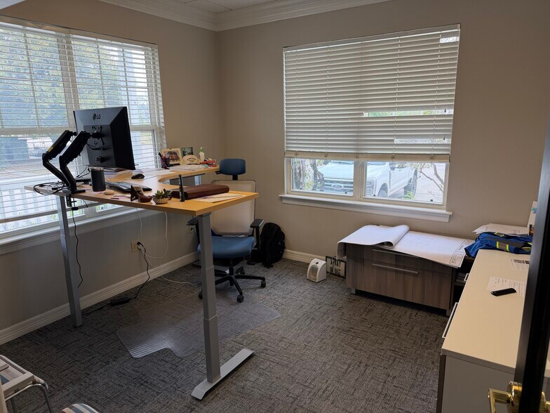 More Photos Of 2620 Brushy Creek Loop, Cedar Park Office For Lease