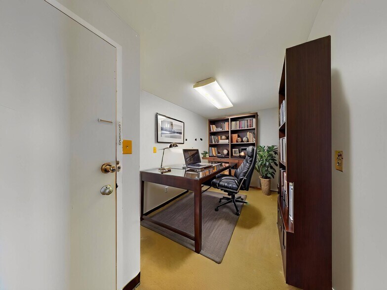 More Photos Of 4600 Duke St, Alexandria Apartments For Sale