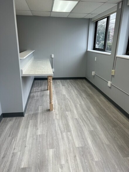 More Photos Of 17 White Horse Pike, Haddon Heights Medical For Sale