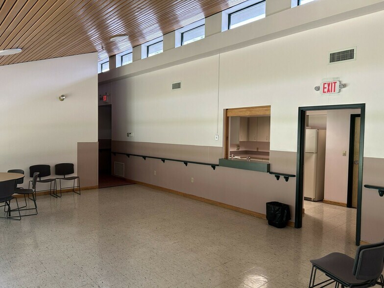 More Photos Of 5 Wally Krueger Way, Bridgewater Daycare Center For Lease