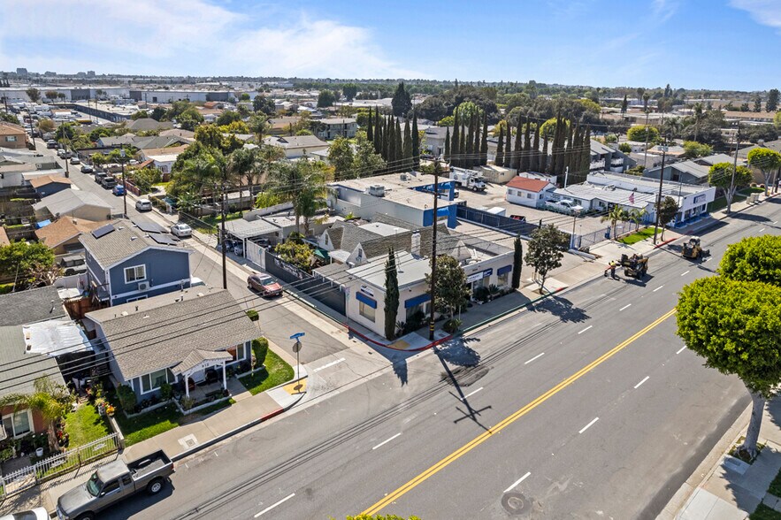 More Photos Of 906 E Commonwealth Ave, Fullerton Storefront For Sale