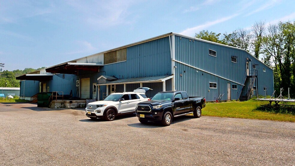 Primary Photo Of 35 Rose Morrow Rd, Wantage Manufacturing For Sale
