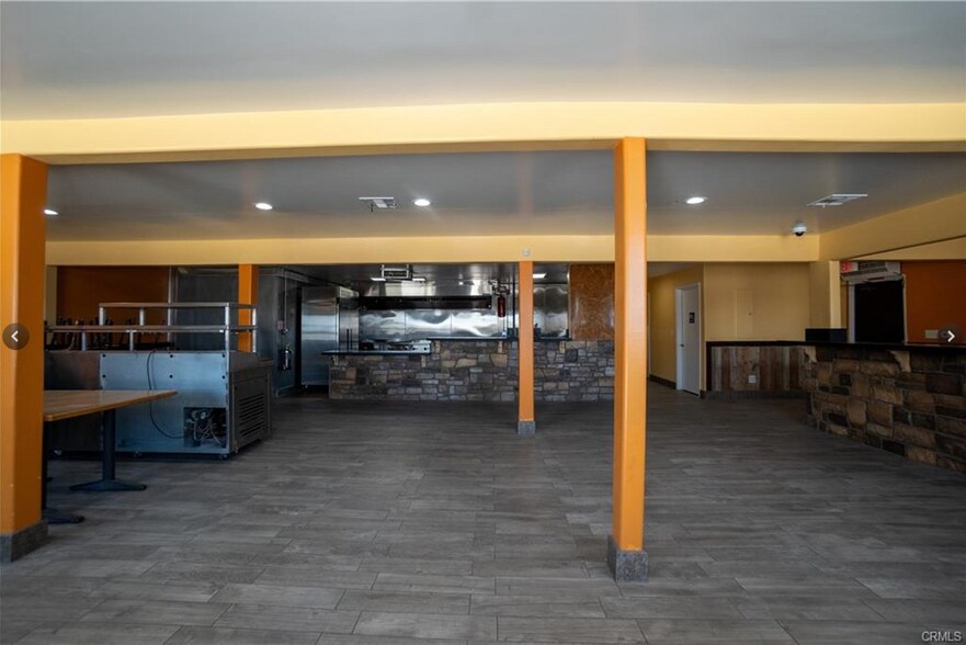 More Photos Of 14290-14298 Hesperia Rd, Victorville Bar For Sale