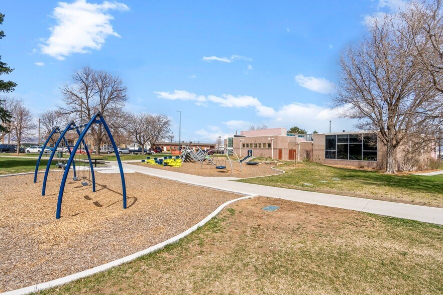 More Photos Of 7070 Smith Rd, Denver Warehouse For Sale