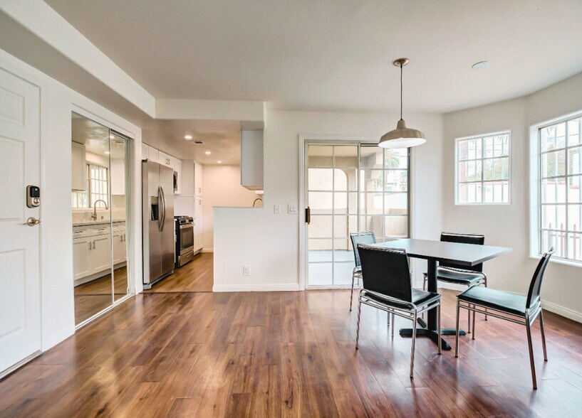 More Photos Of 2370 Portland St, Los Angeles Apartments For Sale