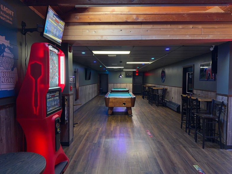 More Photos Of 1117 Ludington St, Escanaba Storefront Retail Residential For Sale