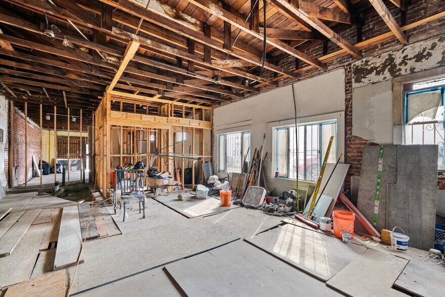 More Photos Of 4441 Avalon Blvd, Los Angeles Apartments For Sale
