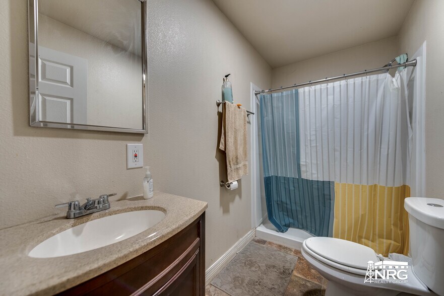 More Photos Of 7300 S County Road 1270, Midland Warehouse For Lease