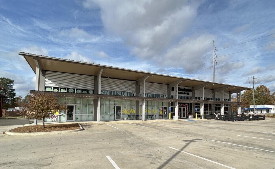 More Photos Of 8410 Line Ave, Shreveport General Retail For Lease