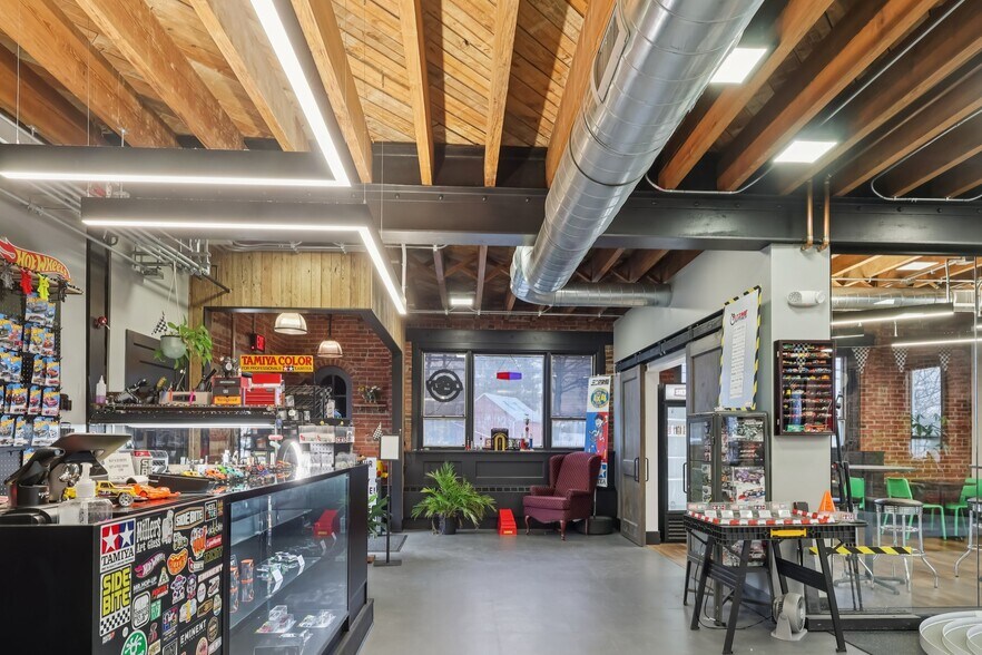 More Photos Of 2595 Yardville Hamilton Square Rd, Hamilton Office For Sale