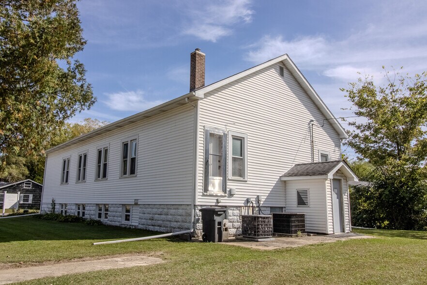 Primary Photo Of 207 N Prettyman St, Knox Religious Facility For Sale