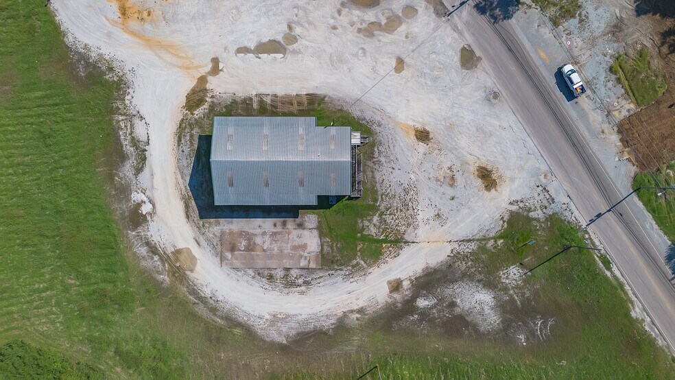 More Photos Of 823 Whitehall St, Jackson Warehouse For Sale