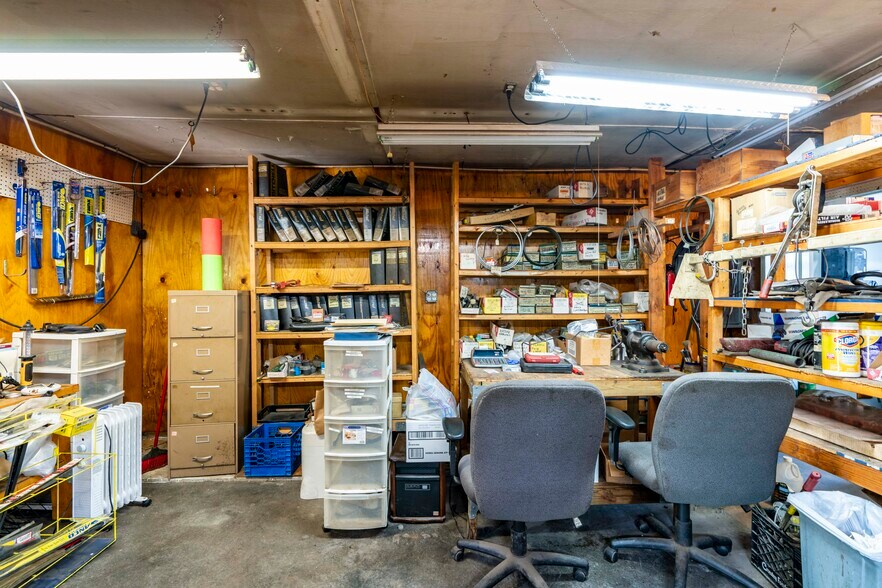 More Photos Of 2811 NY-82, Pleasant Valley Manufacturing For Sale