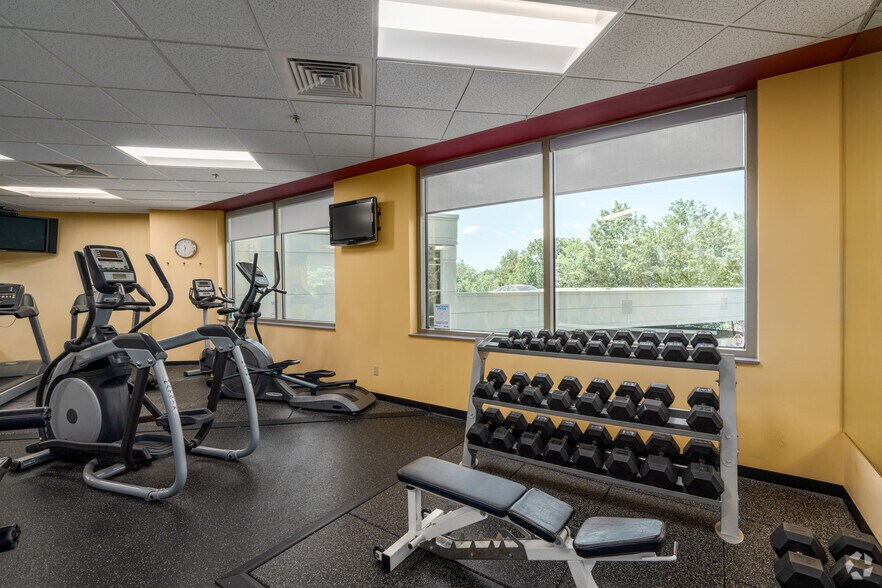 More Photos Of 401 Plymouth Rd, Plymouth Meeting Office For Lease