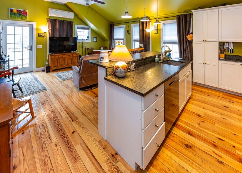 More Photos Of 715 State Highway 3, Bar Harbor Hospitality For Sale