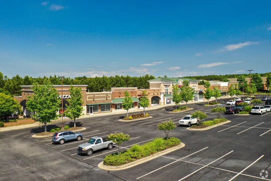 More Photos Of 147 Reinhardt College Pky, Canton Unknown For Lease