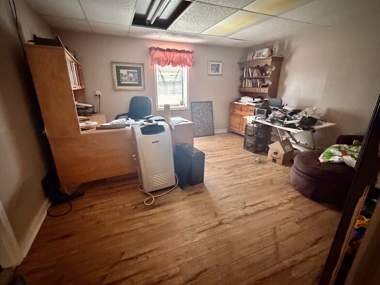 More Photos Of 24 Ohio St, Oswego Office For Sale