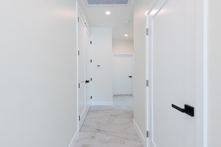 More Photos Of 8004 Shirley Ave, Reseda Multifamily For Sale