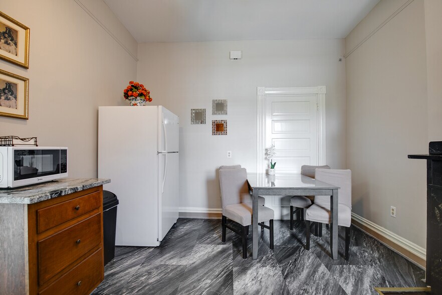 More Photos Of 1320 W Main St, Richmond Office Residential For Sale