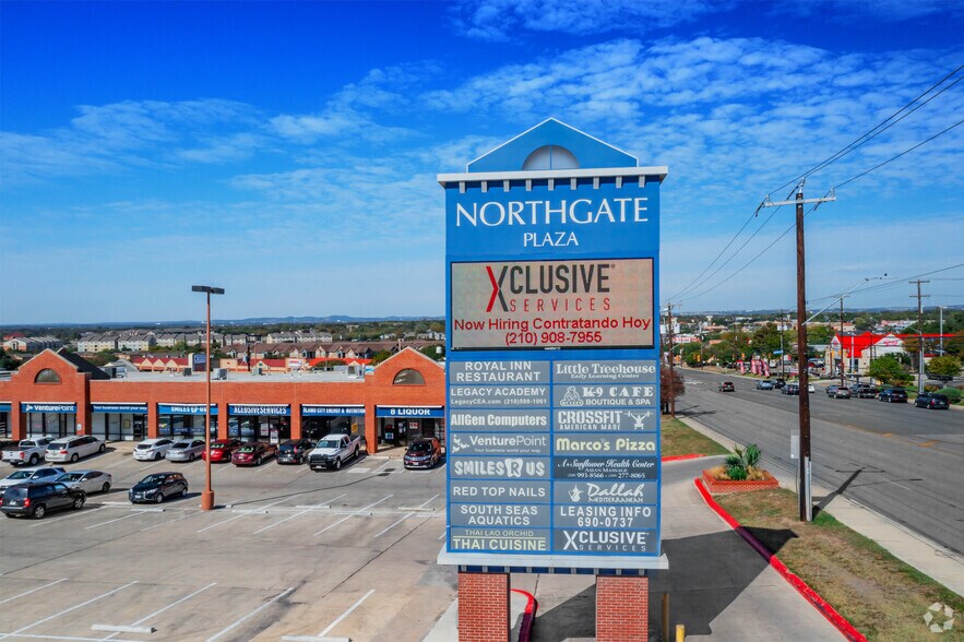 More Photos Of 5460 Babcock Rd, San Antonio Storefront Retail Office For Lease