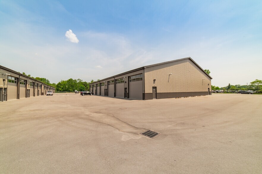 More Photos Of 1641 Balian Rd, Waterford Self Storage For Sale