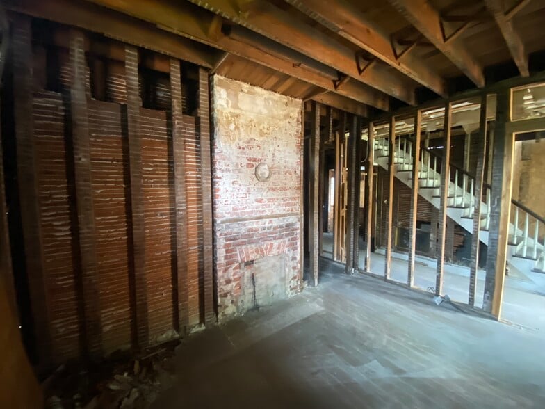More Photos Of 203 Harpersville Rd, Newport News Office Residential For Lease