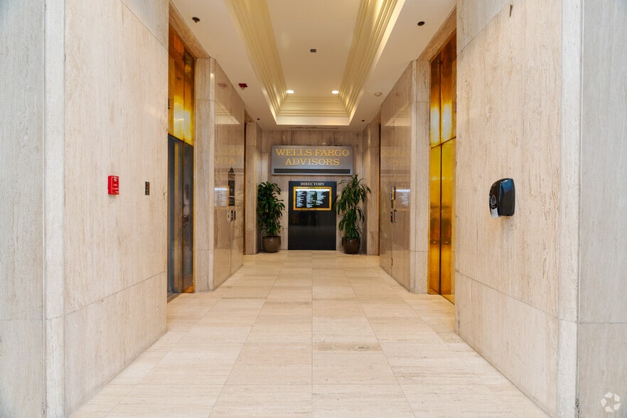 More Photos Of 5060 California Ave, Bakersfield Unknown For Lease