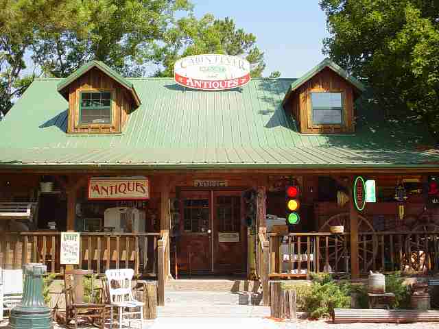 Primary Photo Of 15695 Highway 187, Eureka Springs Hotel For Sale