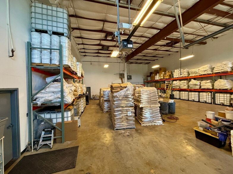 More Photos Of 190 N Cutler Dr, North Salt Lake Warehouse For Lease