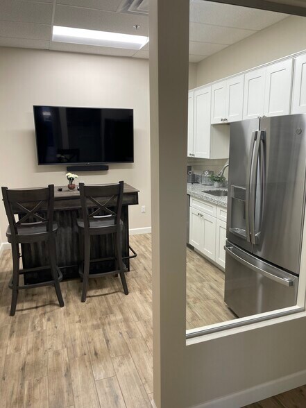 More Photos Of 16573 N 92nd St, Scottsdale Office For Lease