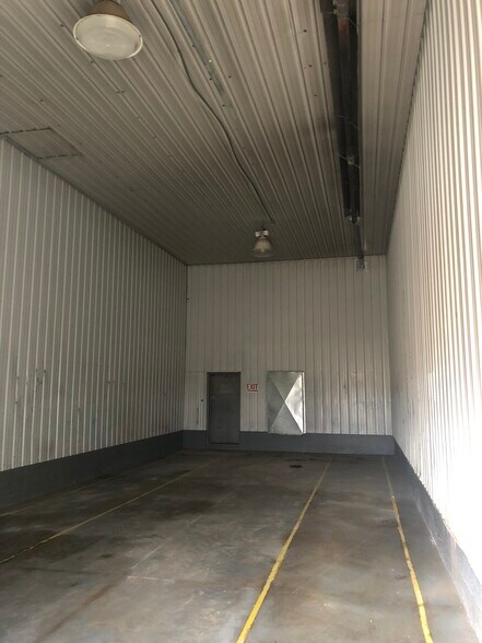 More Photos Of 49506 Range Rd, Calmar Warehouse For Sale