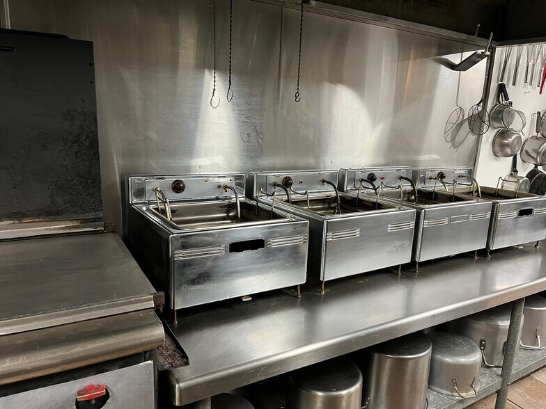 More Photos Of 26646 S 555 St, Fullerton Restaurant For Sale