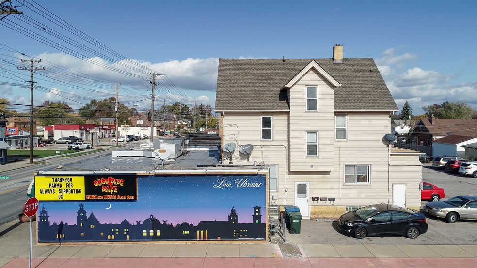 More Photos Of 6001 State Rd, Parma Restaurant For Sale