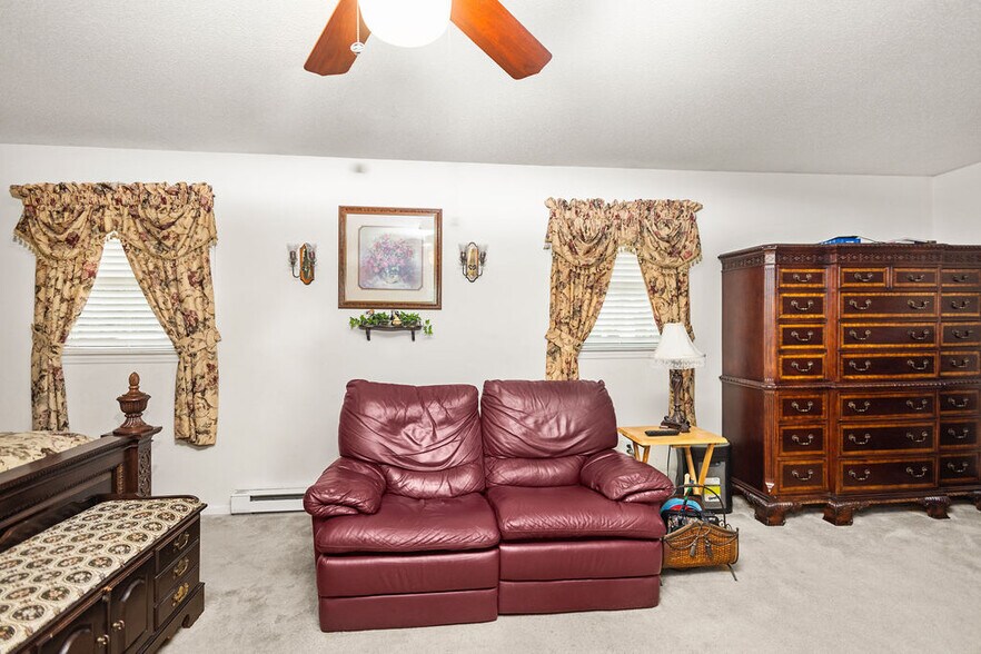 More Photos Of 950 Totten Rd, Gibsonville Freestanding For Sale